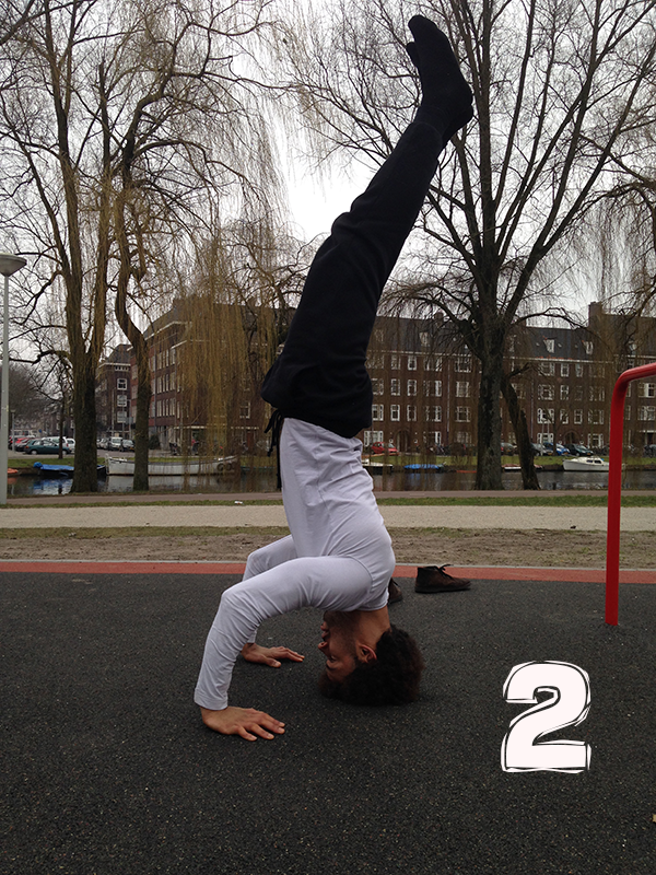 Tripod Handstand Bar Brothers Groningen For Calisthenics Workout